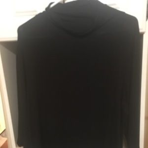 Loose turtle neck-type dressy shirt